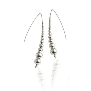 
                  
                    Load image into Gallery viewer, Sterling Silver Graduated Ball Threader Earrings
                  
                